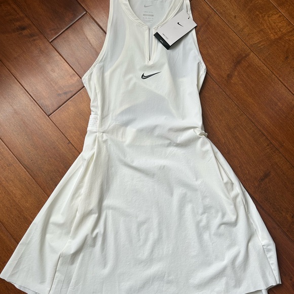 NIKE Tennis Dress White - Picture 6 of 8
